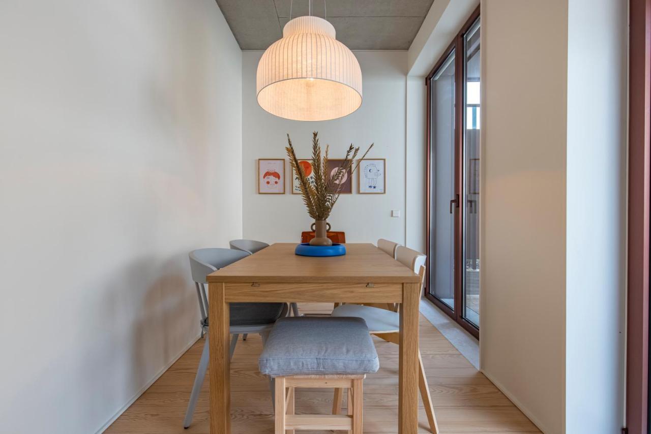 Deluxe 2Bdr Apartment W/ Patio By Lovelystay Lisbon Exterior photo
